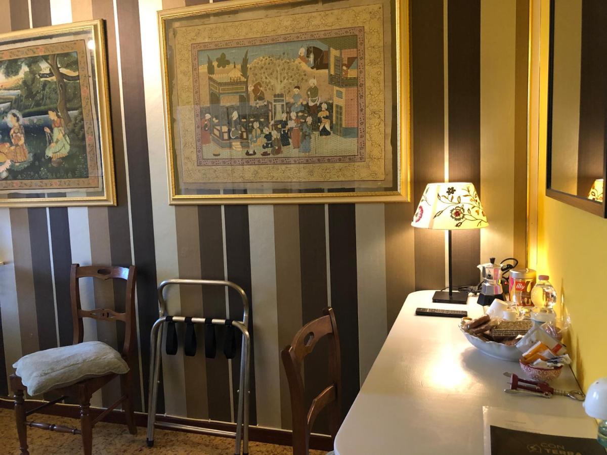 La Finestra Sul Fiume Bed & Breakfast Фосомброне Екстериор снимка