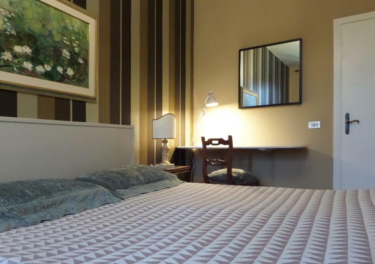 La Finestra Sul Fiume Bed & Breakfast Фосомброне Екстериор снимка